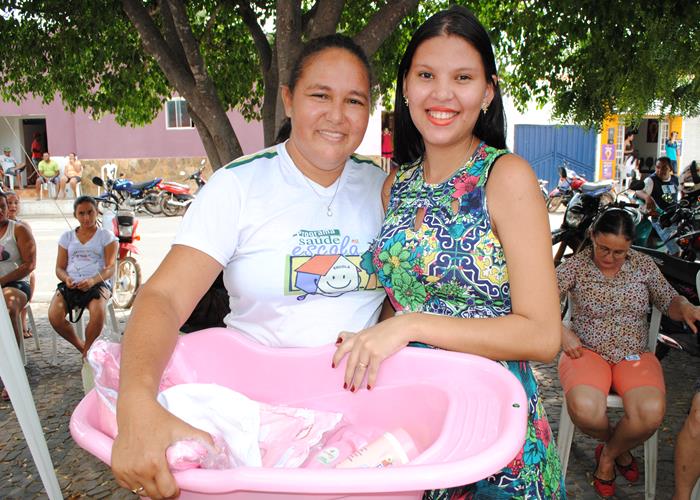 Município realiza festa em comemoração ao dia das mães - Imagem 94