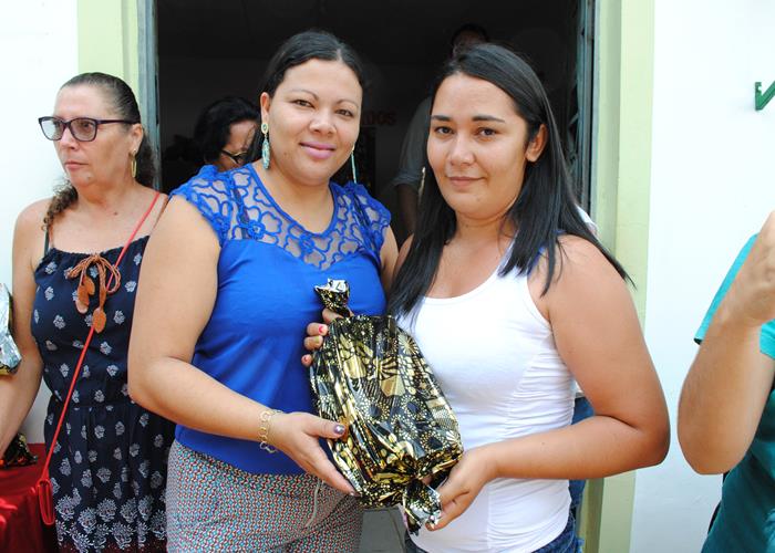 Município realiza festa em comemoração ao dia das mães - Imagem 107