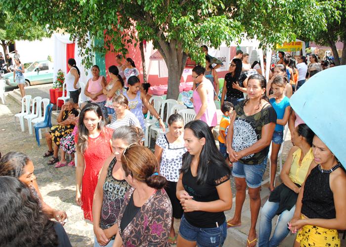 Município realiza festa em comemoração ao dia das mães - Imagem 64