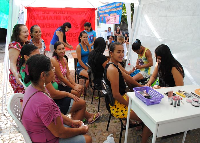 Município realiza festa em comemoração ao dia das mães - Imagem 18