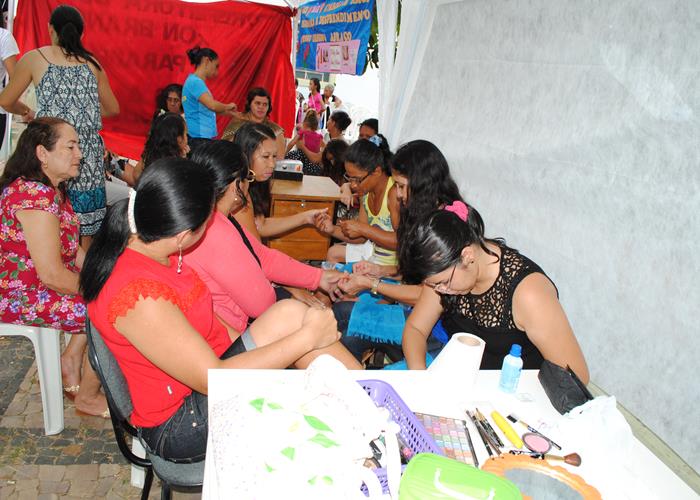 Município realiza festa em comemoração ao dia das mães - Imagem 61