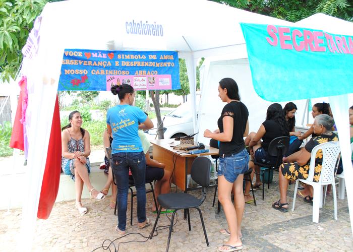 Município realiza festa em comemoração ao dia das mães - Imagem 24