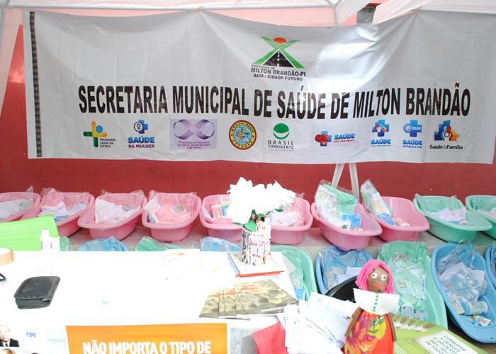 Município realiza festa em comemoração ao dia das mães - Imagem 21