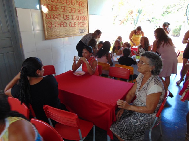 Escola Liberato Vieira Realizou Homenagem as Mães da Escola - Imagem 107
