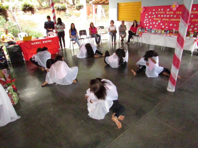 Escola Liberato Vieira Realizou Homenagem as Mães da Escola - Imagem 42