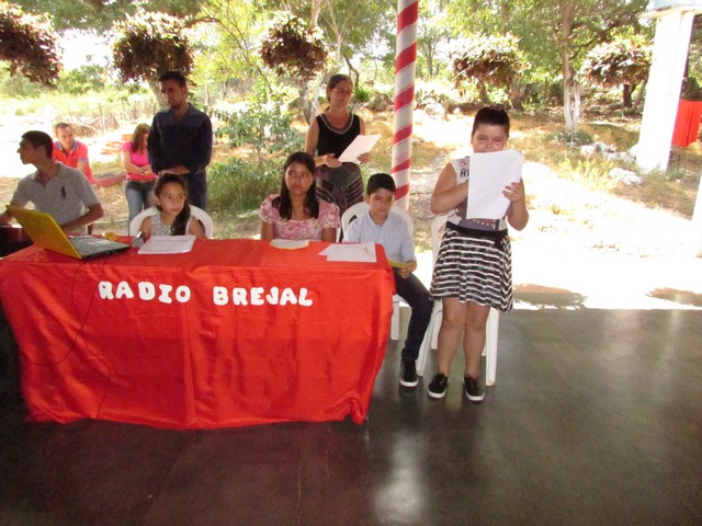 Escola Liberato Vieira Realizou Homenagem as Mães da Escola - Imagem 60
