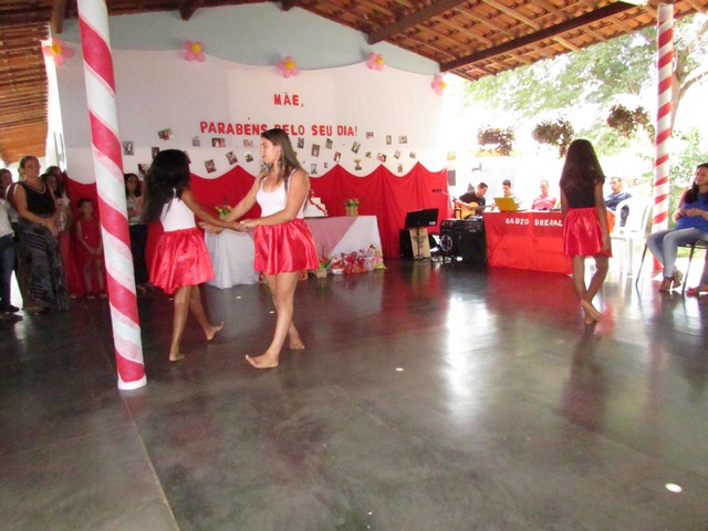 Escola Liberato Vieira Realizou Homenagem as Mães da Escola - Imagem 53