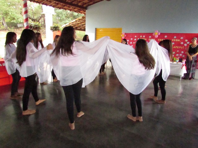 Escola Liberato Vieira Realizou Homenagem as Mães da Escola - Imagem 36