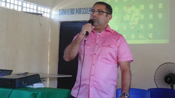 Servidores participam de reunião com prefeito  - Imagem 9