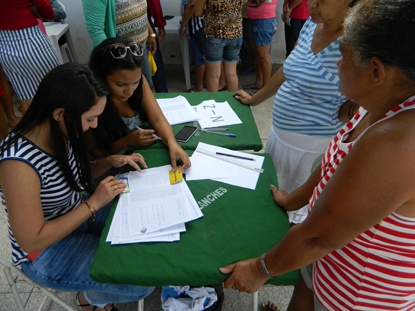 Prefeitura entrega 43 toneladas de feijão para a população - Imagem 1