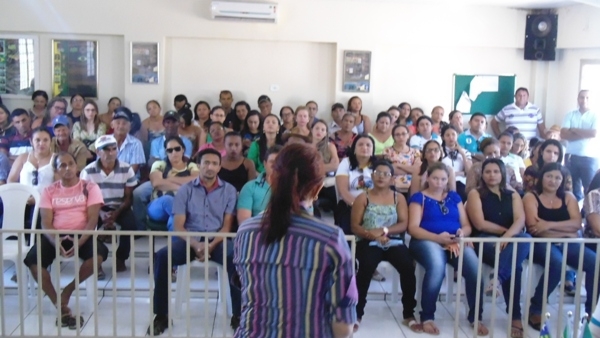 População participa de audiência pública em Santo Inácio   - Imagem 22