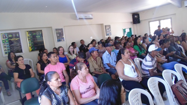 População participa de audiência pública em Santo Inácio   - Imagem 15