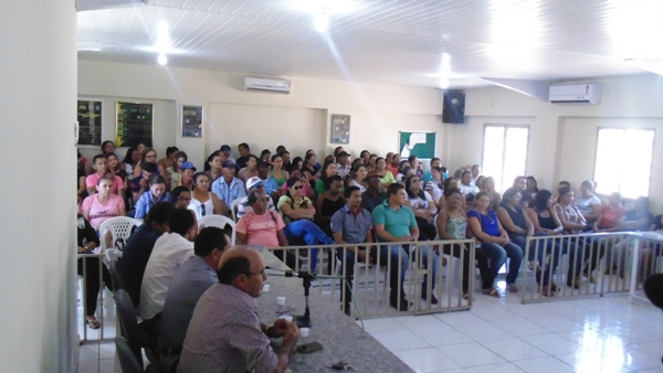 População participa de audiência pública em Santo Inácio   - Imagem 19