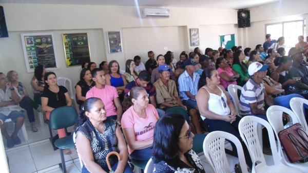 População participa de audiência pública em Santo Inácio   - Imagem 14