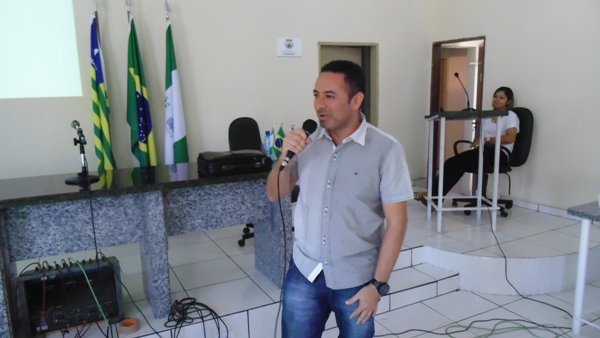 População participa de audiência pública em Santo Inácio   - Imagem 26