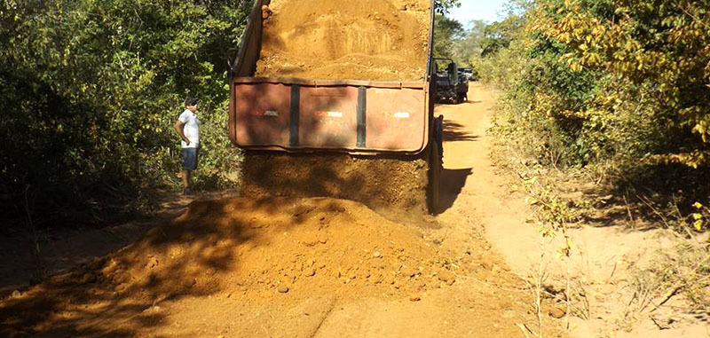 Estrada do Vale do Talhada é recuperada pela Prefeitura de Oeiras