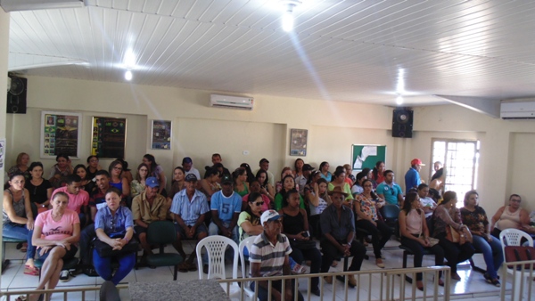 População participa de audiência pública em Santo Inácio   - Imagem 4