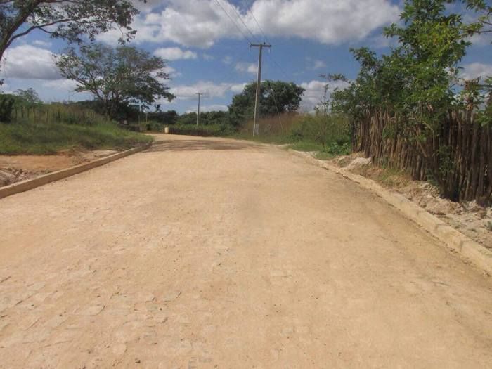 Prefeitura de São Félix realiza obra de pavimentação de ruas  - Imagem 12