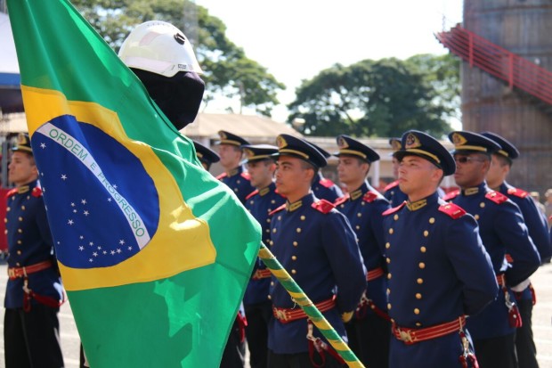 Confira a Formatura do Oficial do Corpo de Bombeiro Iran Feitosa - Imagem 9