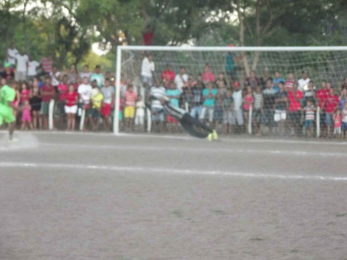 Resultado final dos campeonatos masculino e feminino de futebol - Imagem 58