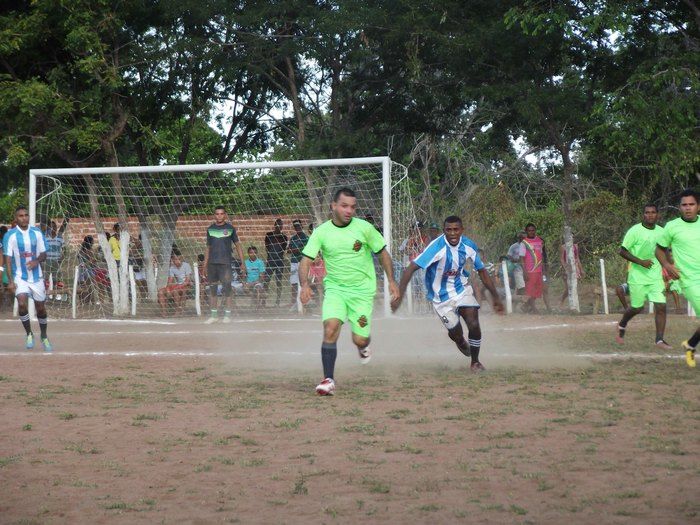 Resultado final dos campeonatos masculino e feminino de futebol - Imagem 39