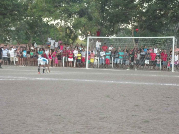Resultado final dos campeonatos masculino e feminino de futebol - Imagem 63