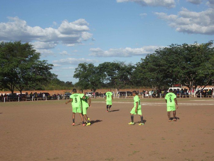 Resultado final dos campeonatos masculino e feminino de futebol - Imagem 36
