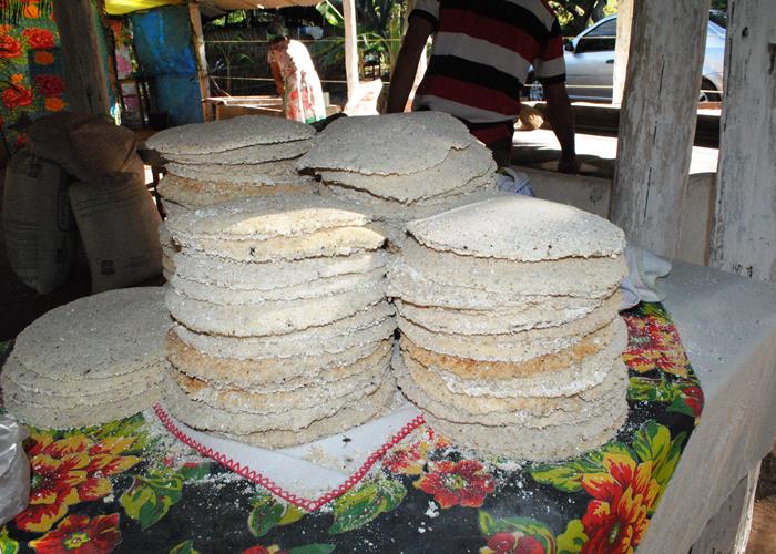 Praça lota e público interage com Gal Costa, na sexta de festival - Imagem 4