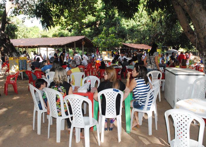 Praça lota e público interage com Gal Costa, na sexta de festival - Imagem 18