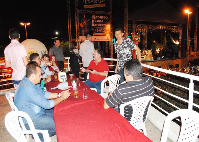 Praça lota e público interage com Gal Costa, na sexta de festival - Imagem 81
