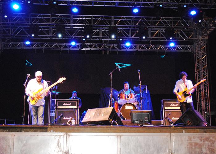 Praça lota e público interage com Gal Costa, na sexta de festival - Imagem 67