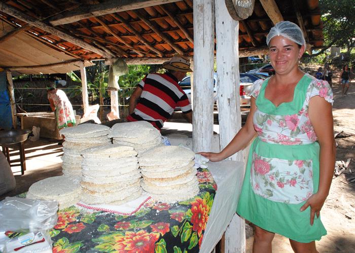 Praça lota e público interage com Gal Costa, na sexta de festival - Imagem 3
