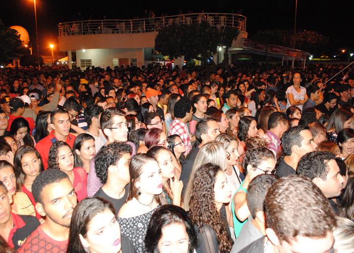 Público vai a loucura com a participação do Paralamas do Sucesso - Imagem 41