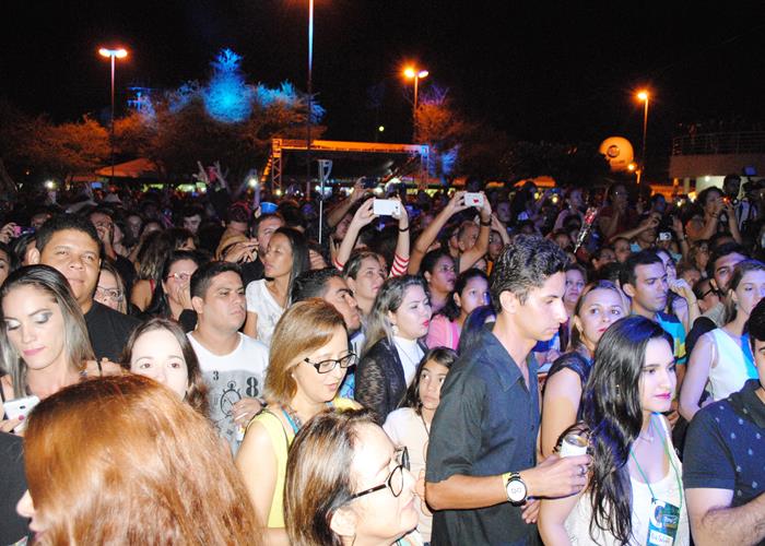 Público vai a loucura com a participação do Paralamas do Sucesso - Imagem 100