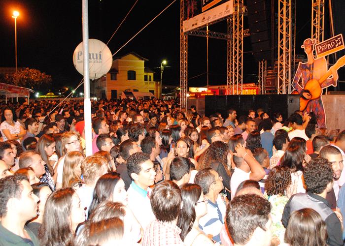 Público vai a loucura com a participação do Paralamas do Sucesso - Imagem 34