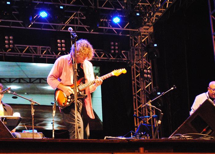 Público vai a loucura com a participação do Paralamas do Sucesso - Imagem 30