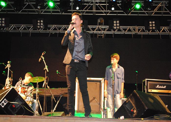 Público vai a loucura com a participação do Paralamas do Sucesso - Imagem 25