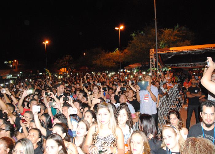 Público vai a loucura com a participação do Paralamas do Sucesso - Imagem 64