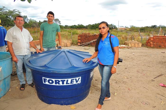 Dona Oncinha, breve estará com a família morando em sua casa - Imagem 14