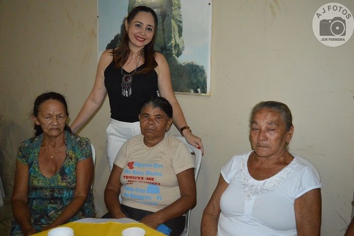 Mães foram homenageadas pela Assistência Social SEMTAS - Imagem 47