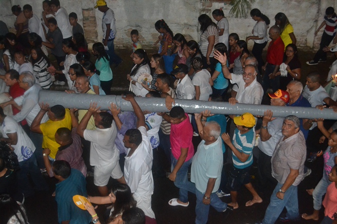 Multidão acompanha a procissão de Santo Antonio em Campo Maior  - Imagem 1