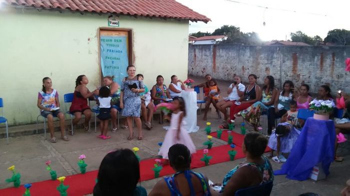 Escolas homenageiam as mães dos alunos - Imagem 37
