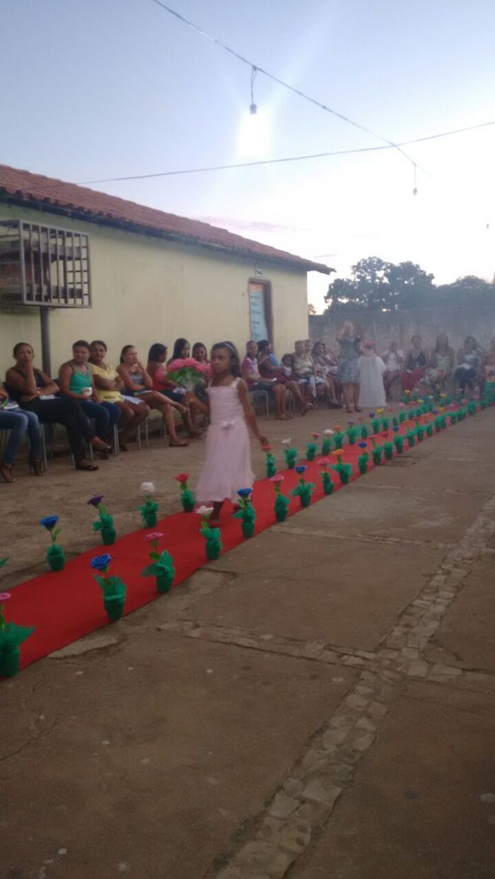 Escolas homenageiam as mães dos alunos - Imagem 13