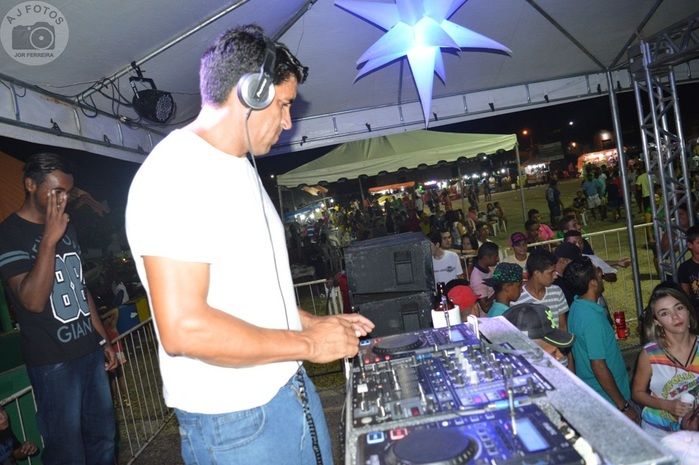 Djeddy levou a galera ao delírio na tenda eletrônica  - Imagem 9