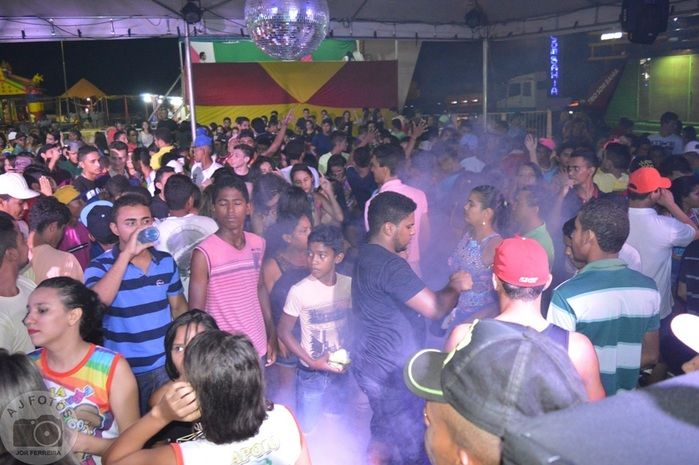 Djeddy levou a galera ao delírio na tenda eletrônica  - Imagem 2