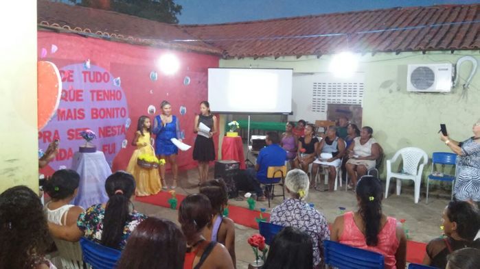 Escolas homenageiam as mães dos alunos - Imagem 36