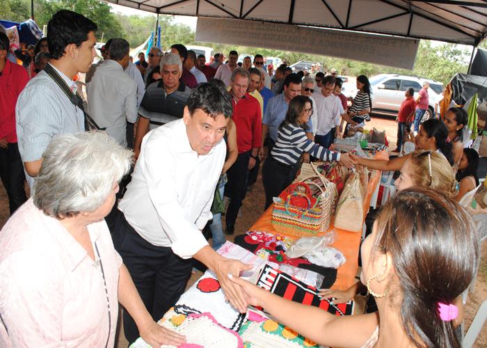 Feira da Economia Solidária atrai grande público  - Imagem 33