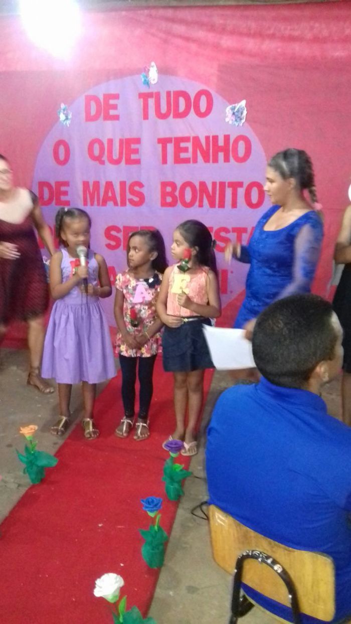 Escolas homenageiam as mães dos alunos - Imagem 27