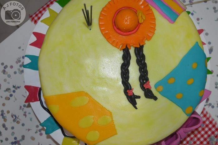 Recepcionista é surpreendida por amigas no aniversário - Imagem 12