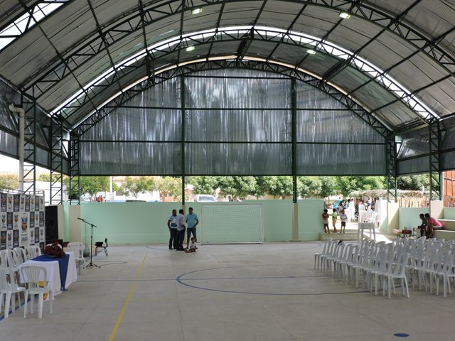 Gustavo Medeiros inaugura quadra coberta no Povoado Liberdade - Imagem 3